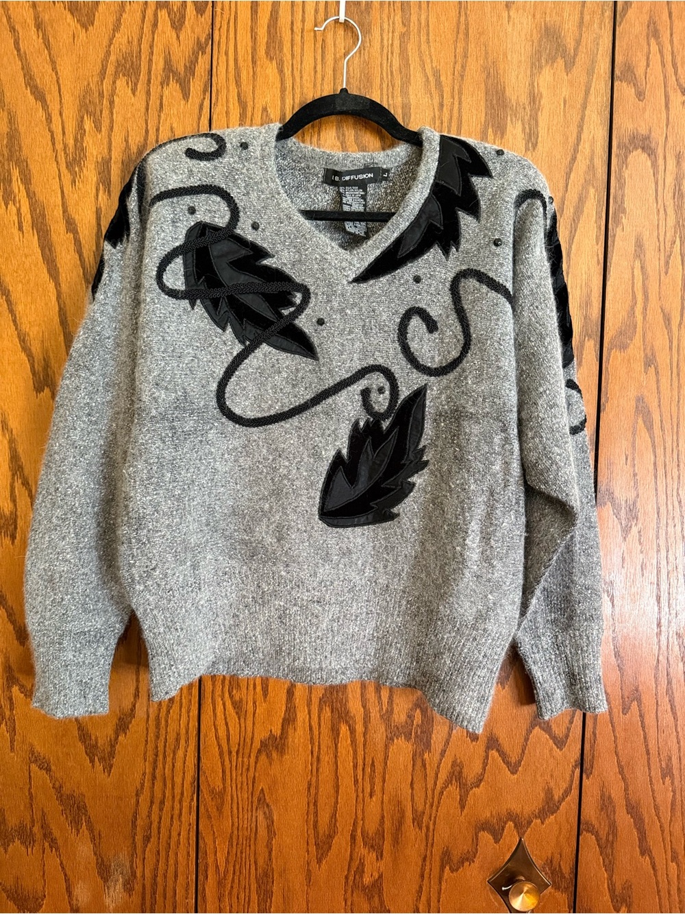 Vintage I.B. Diffusion Silk Angora Sweater Gray Black Appliqué Size L